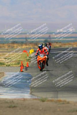 media/Aug-13-2023-CRA (Sun) [[1cfc37a6fb]]/Race 4 400 Superbike/Race/